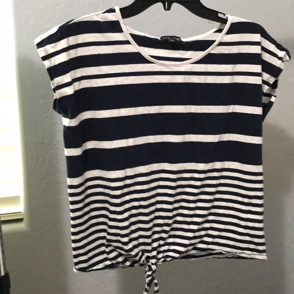 Striped tee with tie knot